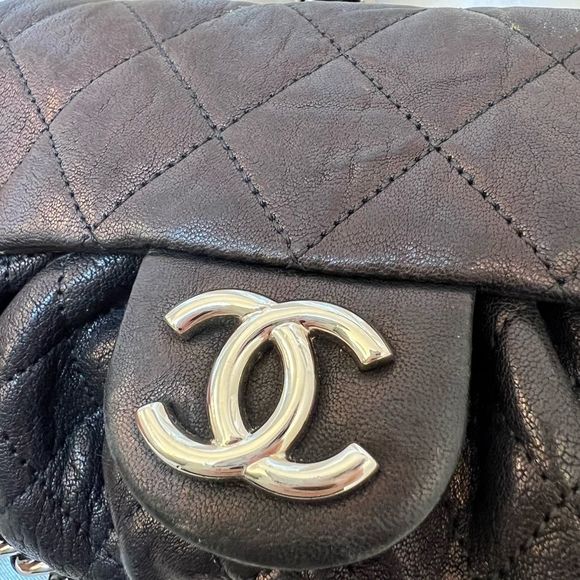 🚫SOLD🚫CHANEL Chain Around Leather Crossbody Bag - Picture 11 of 15
